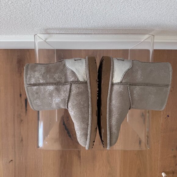 UGG Kids Classic II Shimmer Boots Size 1 Youth | Metallic Mini Shearling Winter - Picture 5 of 13